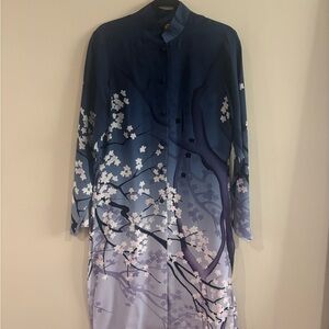 Anne Namba Designs 100% Silk Kimono with Floral accents. NWOT. Never been worn.